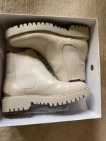 Schuhe von GUESS Nordrhein-Westfalen - Krefeld Vorschau