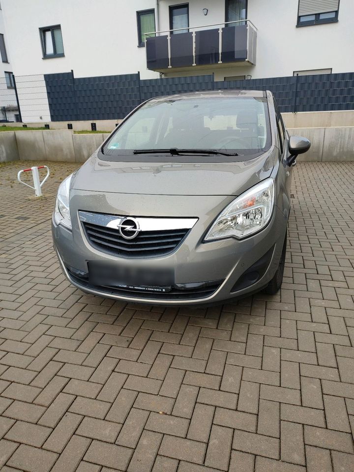Opel Meriva B 1, 7 CDTI  Festpreis in Kaufungen