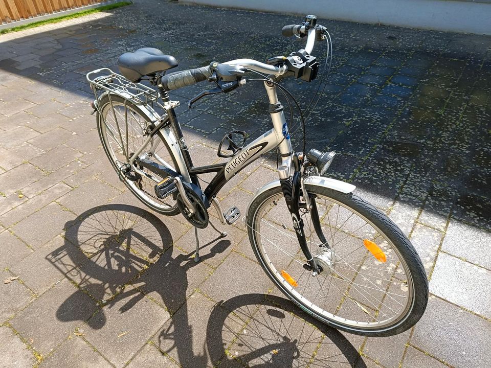 Peugeot Damenrad 28" wenig gebraucht in Ubstadt-Weiher