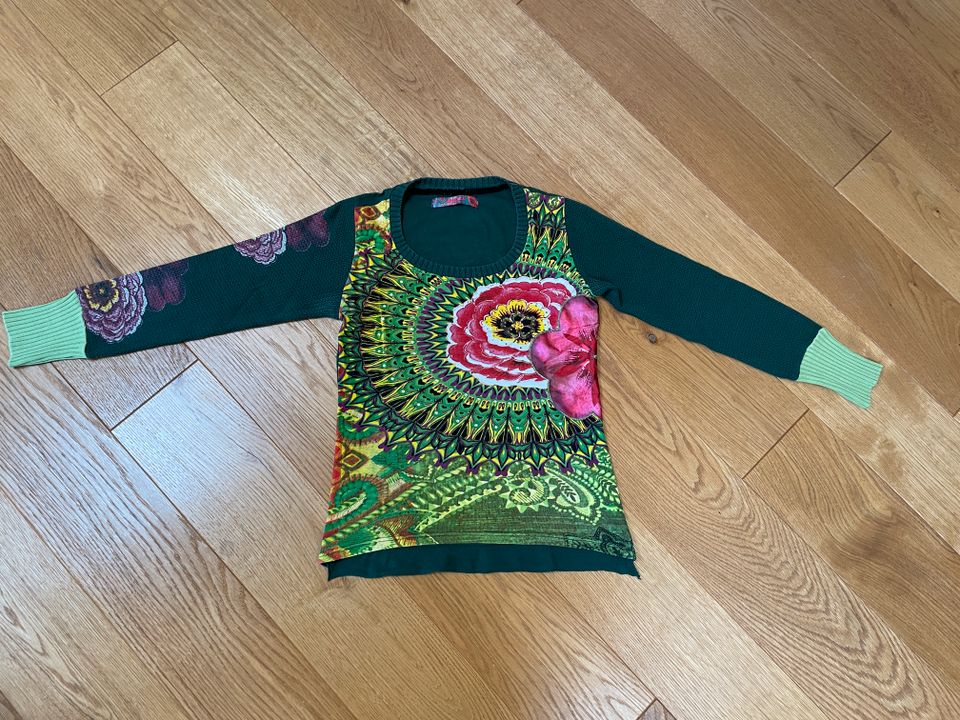 Pullover DESIGUAL Grün Bunt Blume Glitzersteine Gr. S in Leipzig