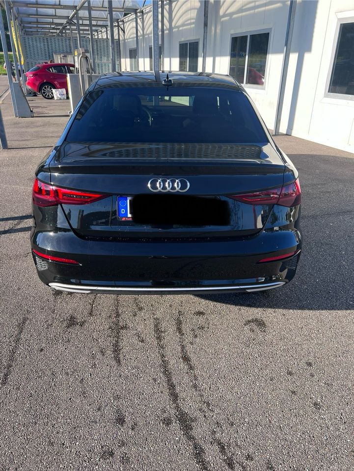 Top gepflegte Audi A3 Limousine schwarz in Schopfheim