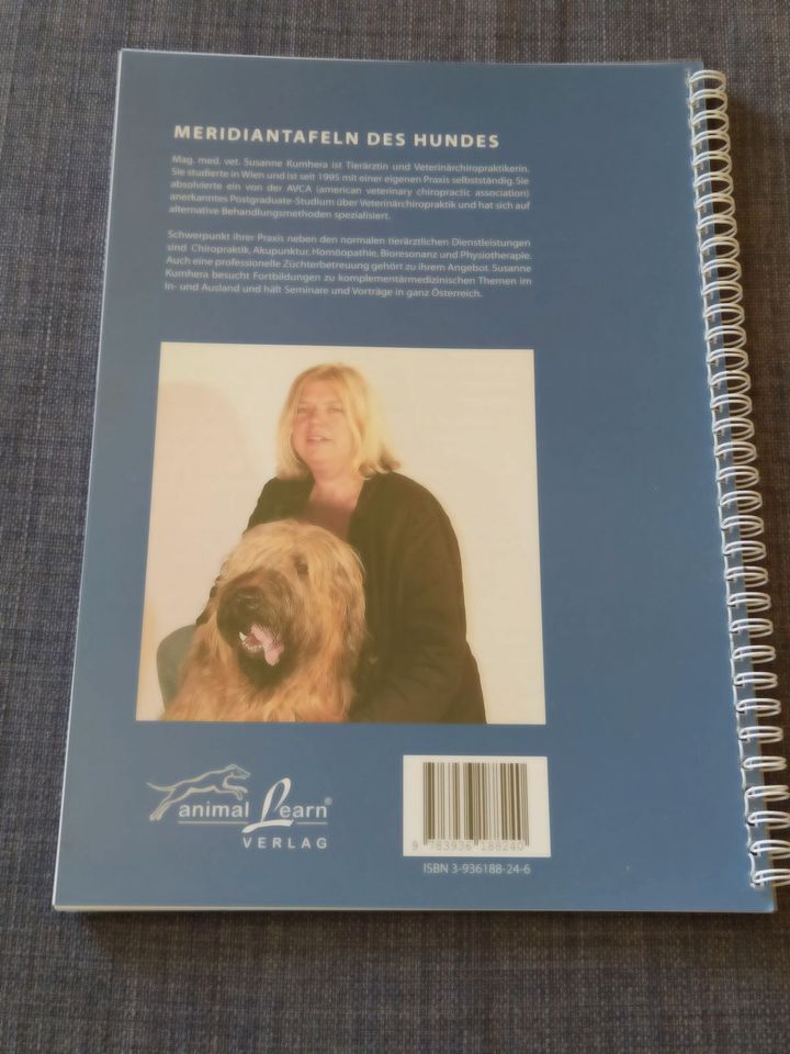 Susanne Kumhera: Meridiantafeln des Hundes in Frankfurt am Main