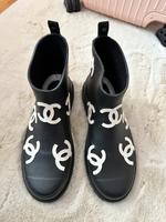 Gummistiefel  Chanel Gr 40 Frankfurt am Main - Westend Vorschau