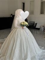 Wunderschönes Brautkleid mit Schleier Niedersachsen - Oldenburg Vorschau