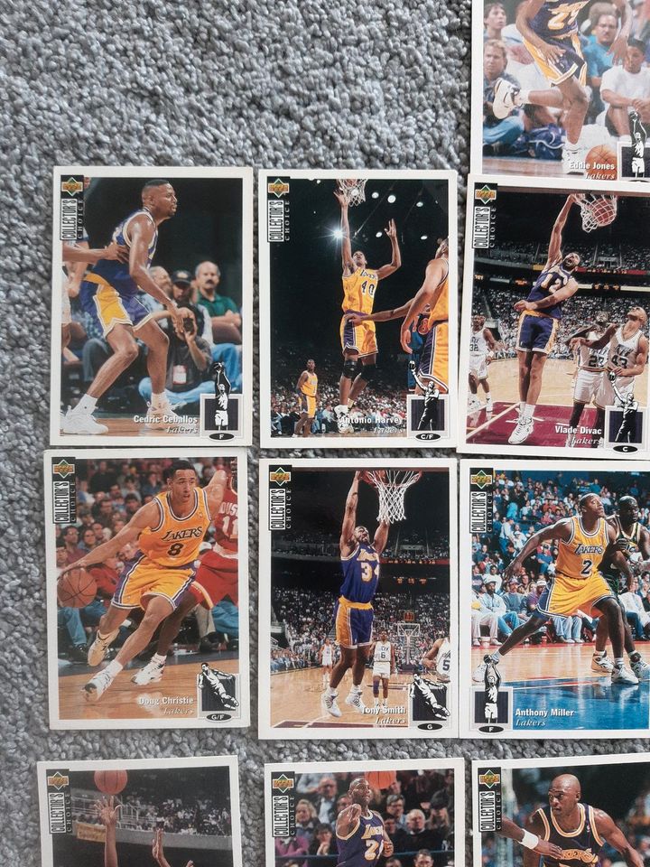 13 NBA Trading Cards Los Angeles Lakers upper-deck 94-95 in Freiburg im Breisgau