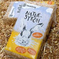 100% Stroh in handlichen 1 kg Beuteln Naturstroh Stroh Einstreu Bayern - Bad Kissingen Vorschau