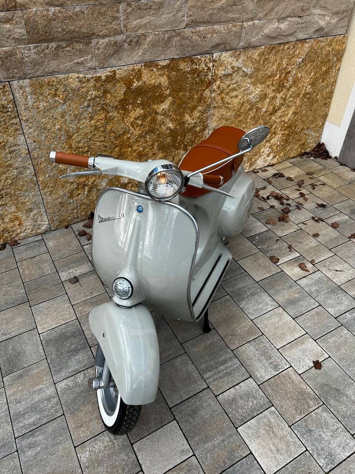 VESPA 50 VESPA 125ccm V50 ‼️FRISCH RESTAURIERT‼️ VESPA in Nördlingen