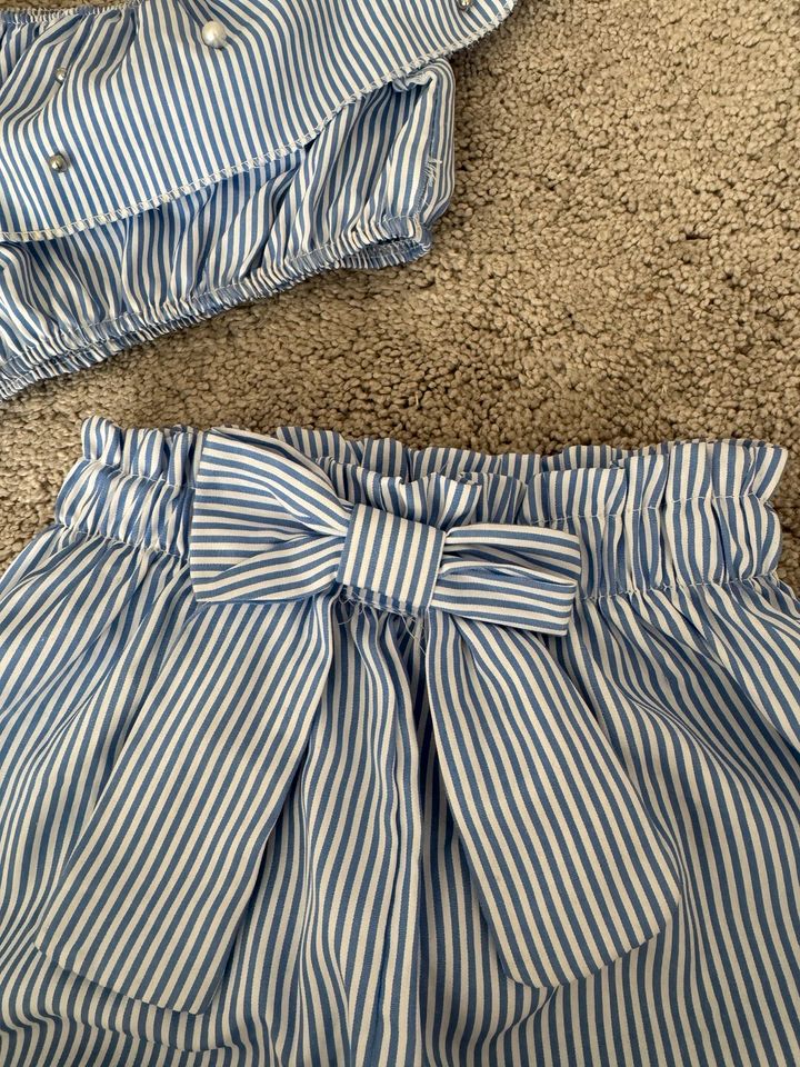 Mädchen Set Outfit 116 122 aus Italien Shirt Bluse Short Hose in Karlshuld