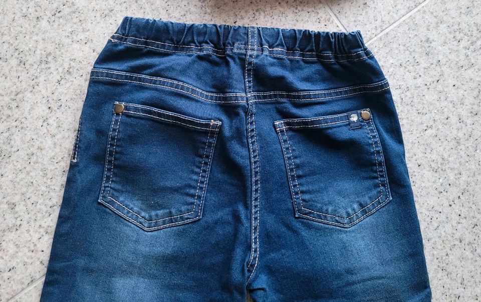 ☆wNEU☆ Jako-o Capri-Hose Gr. 140 Sommerhose kurze Hose Jeanskose in Waiblingen