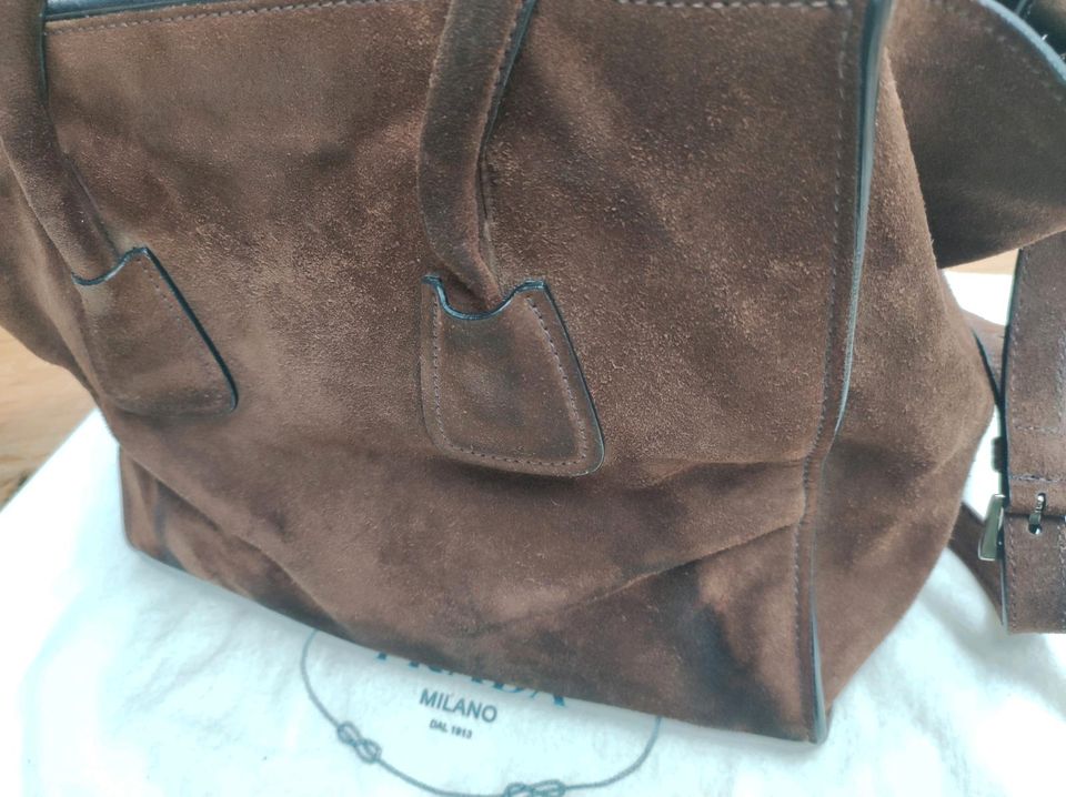 Prada Tote Bag Wildleder / Tausch LV in Bielefeld