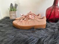 Puma Basket Sneaker Rosa helle Sohle 37,5 Nordrhein-Westfalen - Dinslaken Vorschau