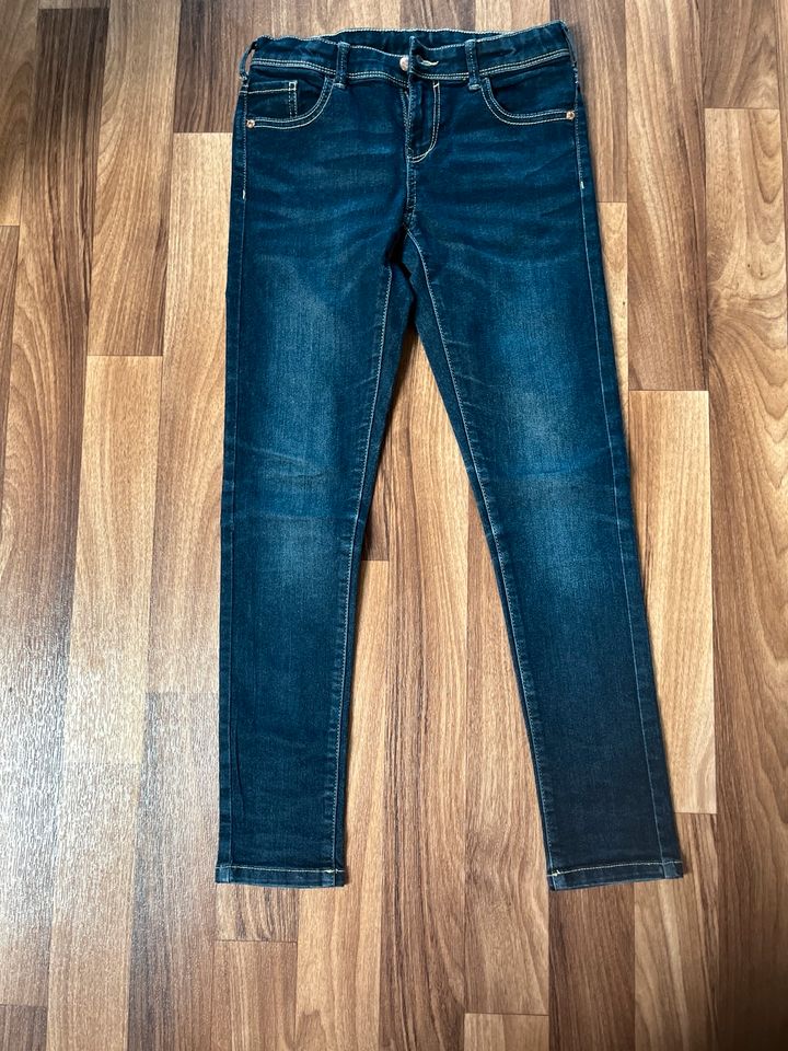 Kinder Jeans Gr.146 skinny in Herford