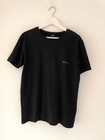 Hugo Boss Tshirt schwarz Shirt M Nordrhein-Westfalen - Paderborn Vorschau