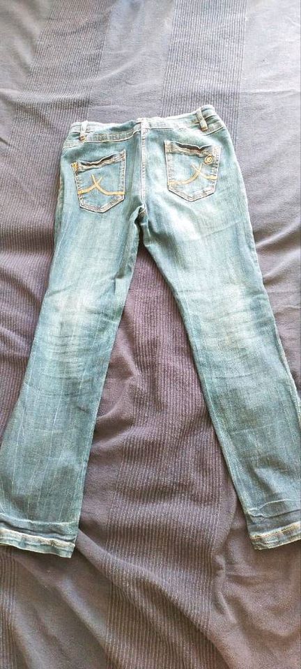 Neuwertige Hosen/Jeans (verschiedene Marken), Anzeige 1 in Limburgerhof