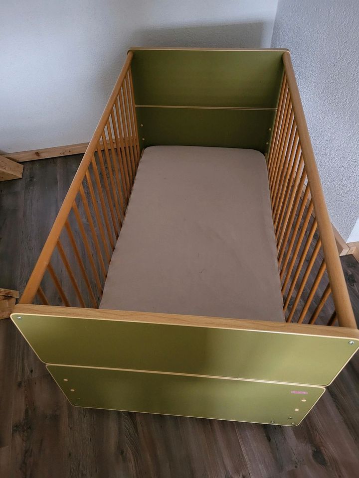 Babyknast Gitterbett in Blumberg