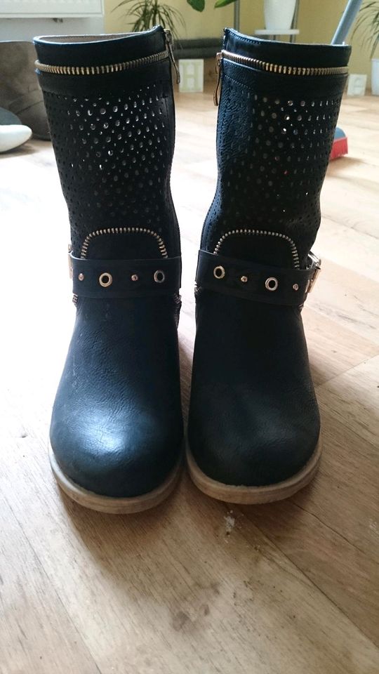 Stiefeletten ▪︎ Belle Woman ▪︎ Gr. 38 in Selke-Aue