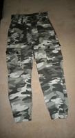 Bershka Jeans Hose Moro Gr.XS/32/152-158 Tarnmuster viele Klappta Bayern - Bad Neustadt a.d. Saale Vorschau