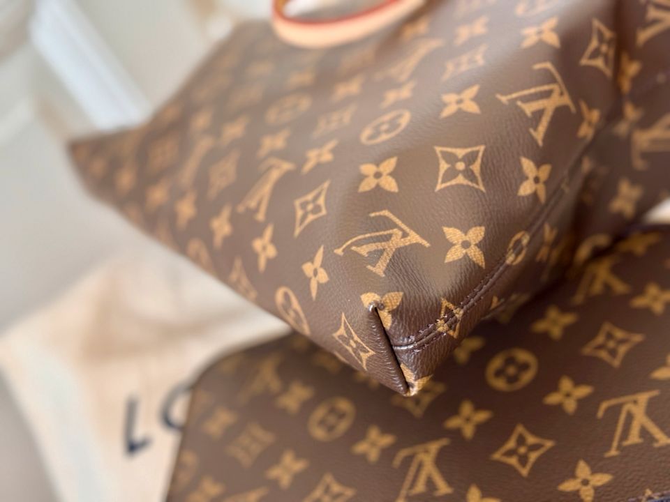 LOUIS VUITTON Carry It Monogram Canvas mit Pochette M45199 in Gießen