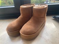UGG Classic Mini Plateau Chestnut Größe 40 Eimsbüttel - Hamburg Lokstedt Vorschau