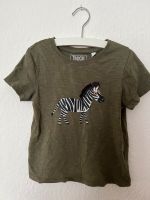 T-Shirt mit Zebra H&M Größe 104 Sachsen-Anhalt - Magdeburg Vorschau