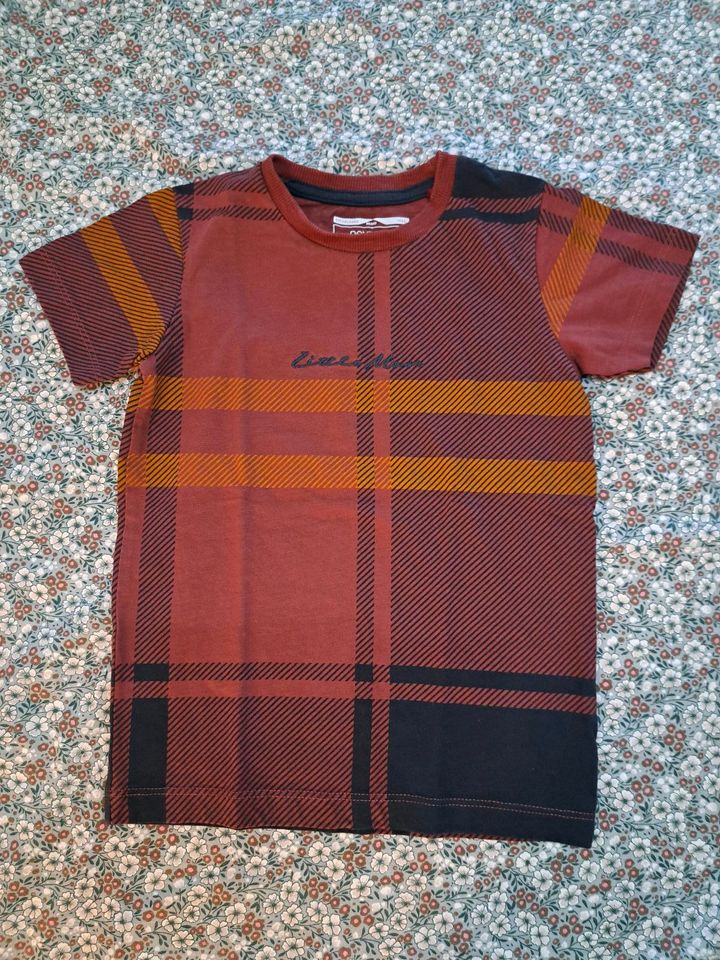 NEUES T-shirt gr. 98/104 Next burberry chick in Eging am See