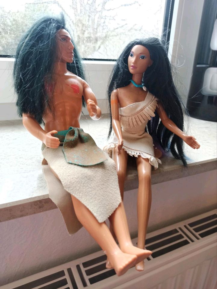 Barbie Disney Original Pocahontas und Krieger Kokoum in Herzogenrath