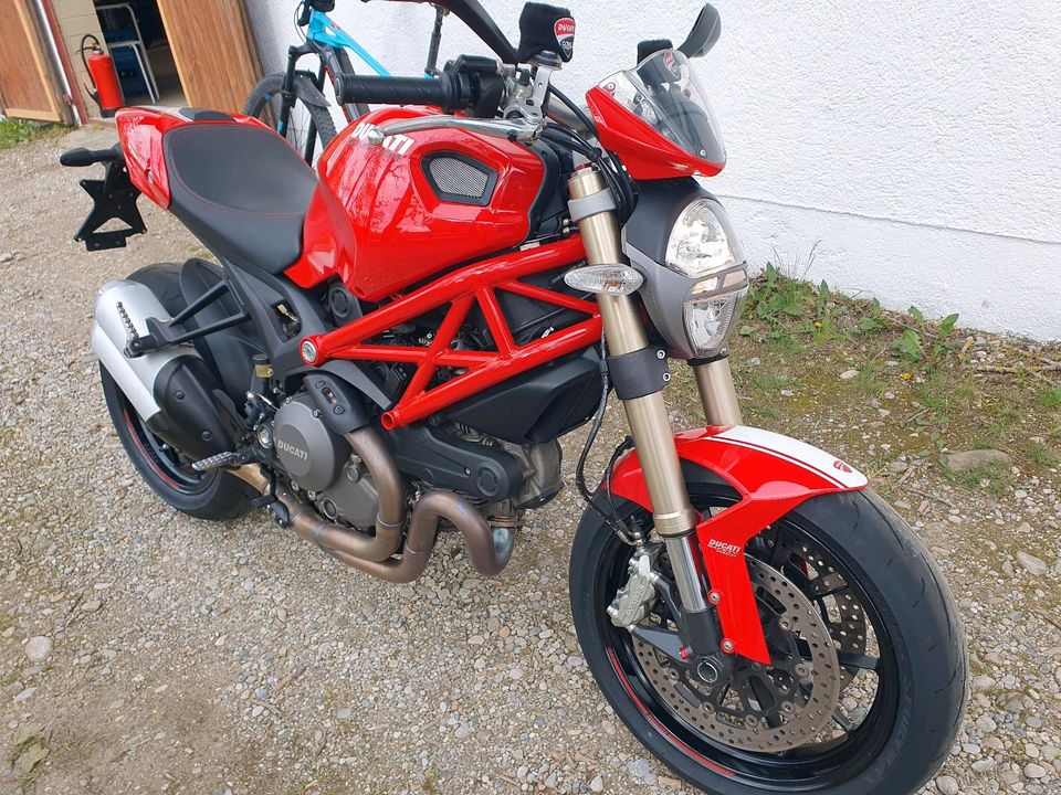 Ducati Monster evo 1100 in Hohenschäftlarn