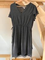 Süßes Sommerkleid H&M Größe 42 Berlin - Neukölln Vorschau