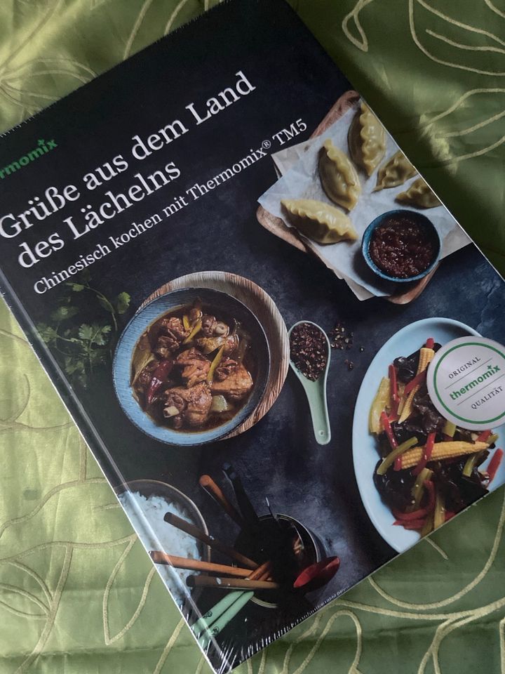 Neu in Folie Thermomixbuch „Grüße aus dem Land des Lächelns“ in Weiler bei Bingen