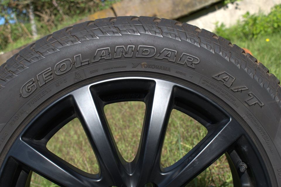 4x 235/60R18 Yokohama Geolander A/T  M&S auf Platin Alufelgen in Borken