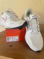 Wmns Nike Zoom Vomero 16 Gr 40 Hessen - Rosbach (v d Höhe) Vorschau