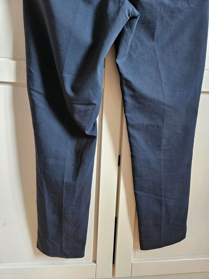 Elegante Stoffhose Anzugshose Chinohose H&M 36 in Kiel