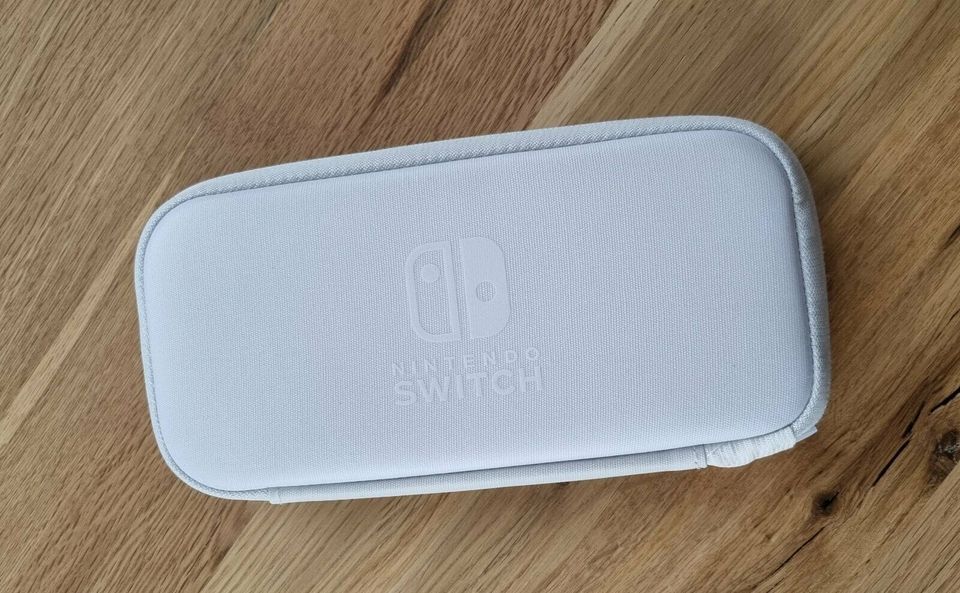 Nintendo Switch Lite mit Tasche in Weißenburg in Bayern