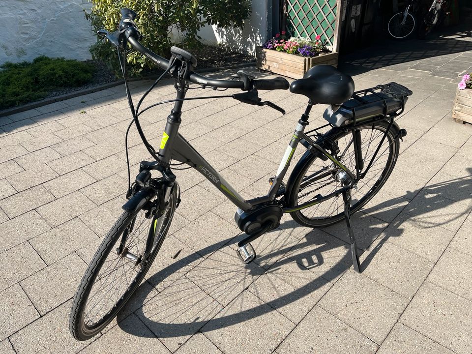 Victoria e-bike Herren Fahrrad in Mönchengladbach