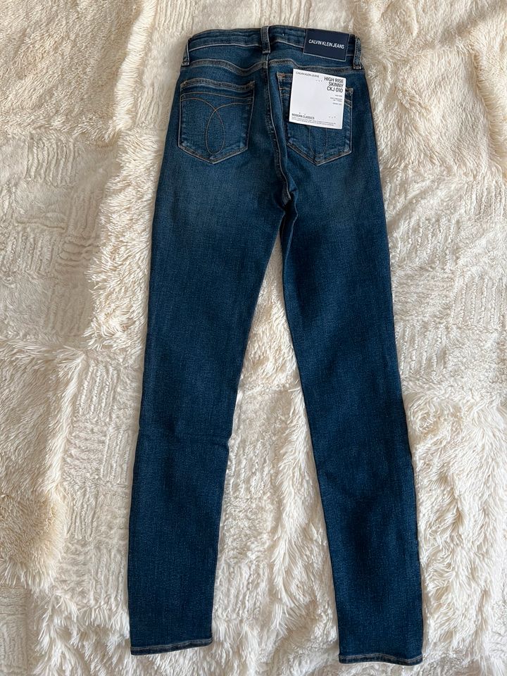 NEU Calvin Klein Jeans W26/L32 in Idstein