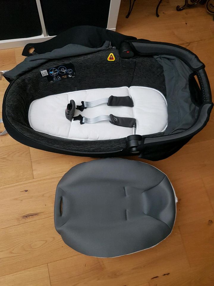 Maxi Cosi Babywanne Jade für Kinderwagen & Auto in Crimmitschau