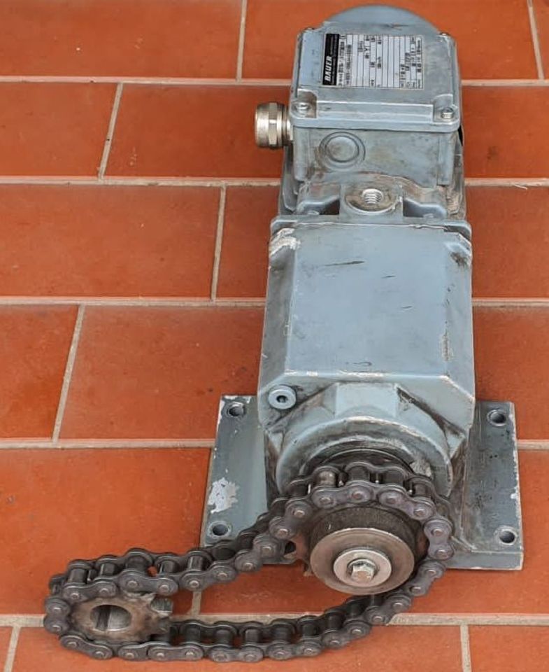 Metallrohr/ Rohre/ Stahlrohr (Abschnitt) 52-53cm. ⌀ 90 mm in Friedrichsthal