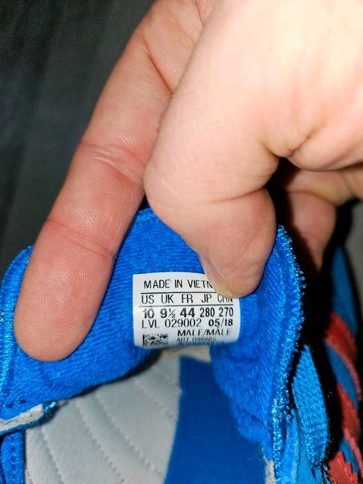 Adidas i-5923 INIKI neuwertig RAR Größe 44 in Niederndodeleben