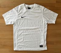 NIKE T-Shirt weiss Gr.M DRI-FIT Sportshirt Nordrhein-Westfalen - Dinslaken Vorschau