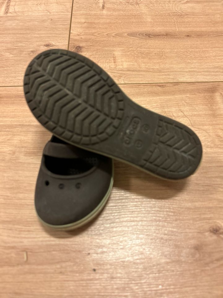 Crocs Wasserschuhe, Größe C 10 in Neuwied