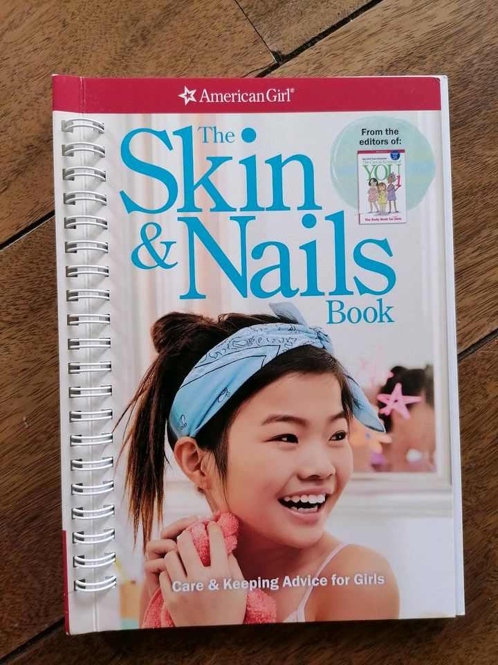 Buch: The Skin & Nails Book - American Girl in Herrsching