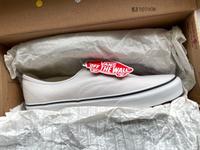 Vans Authentic weiss schwarzer Rand  NEU 43 Baden-Württemberg - Konstanz Vorschau