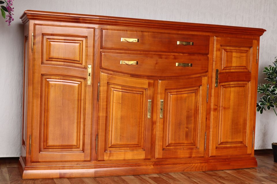 Nr.1898 Form Exclusiv- Poesie Sideboard Kirsche Vollmassiv in Wiesbaum