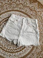 Neu High Waist Jeans Shorts Kurze Hose Weiß Gr. 36 S Bayern - Bad Neustadt a.d. Saale Vorschau