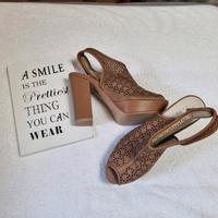 Braune Sommer Schuhe,  Absatzschuhe, Gr 39, Andrea Conti Nordrhein-Westfalen - Herten Vorschau