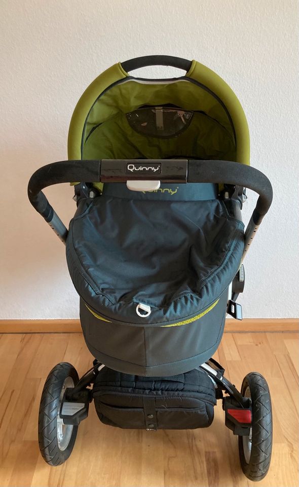 Quinny Kinderwagen mit Babyschale Dreami und Wickeltasche in Duisburg