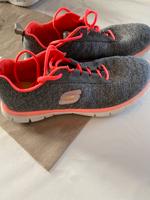 Sketchers Damen Schuhe Hessen - Nidda Vorschau