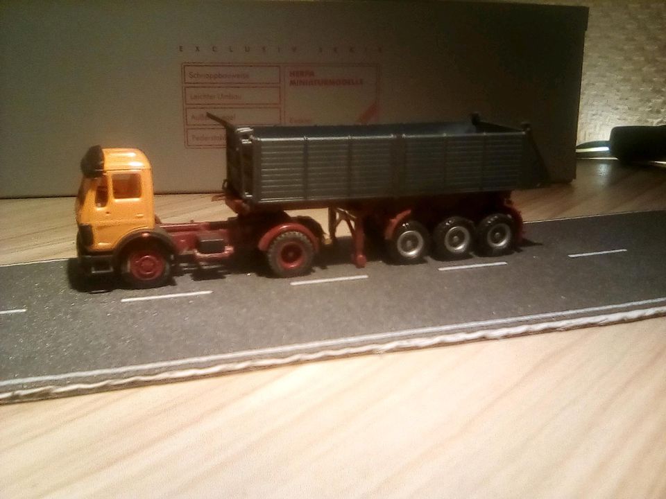 Herpa Lkw MB NG Baukipper Szg Eigenbau in Leverkusen