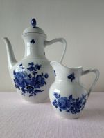 Porzellan Set: Kaffeekanne & Milchkännchen, Motiv: blaue Rosen Essen - Rüttenscheid Vorschau