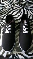 NEU !! Stoffschuhe/Sneaker BONPRIX schwarz Gr.40/41 Niedersachsen - Salzgitter Vorschau